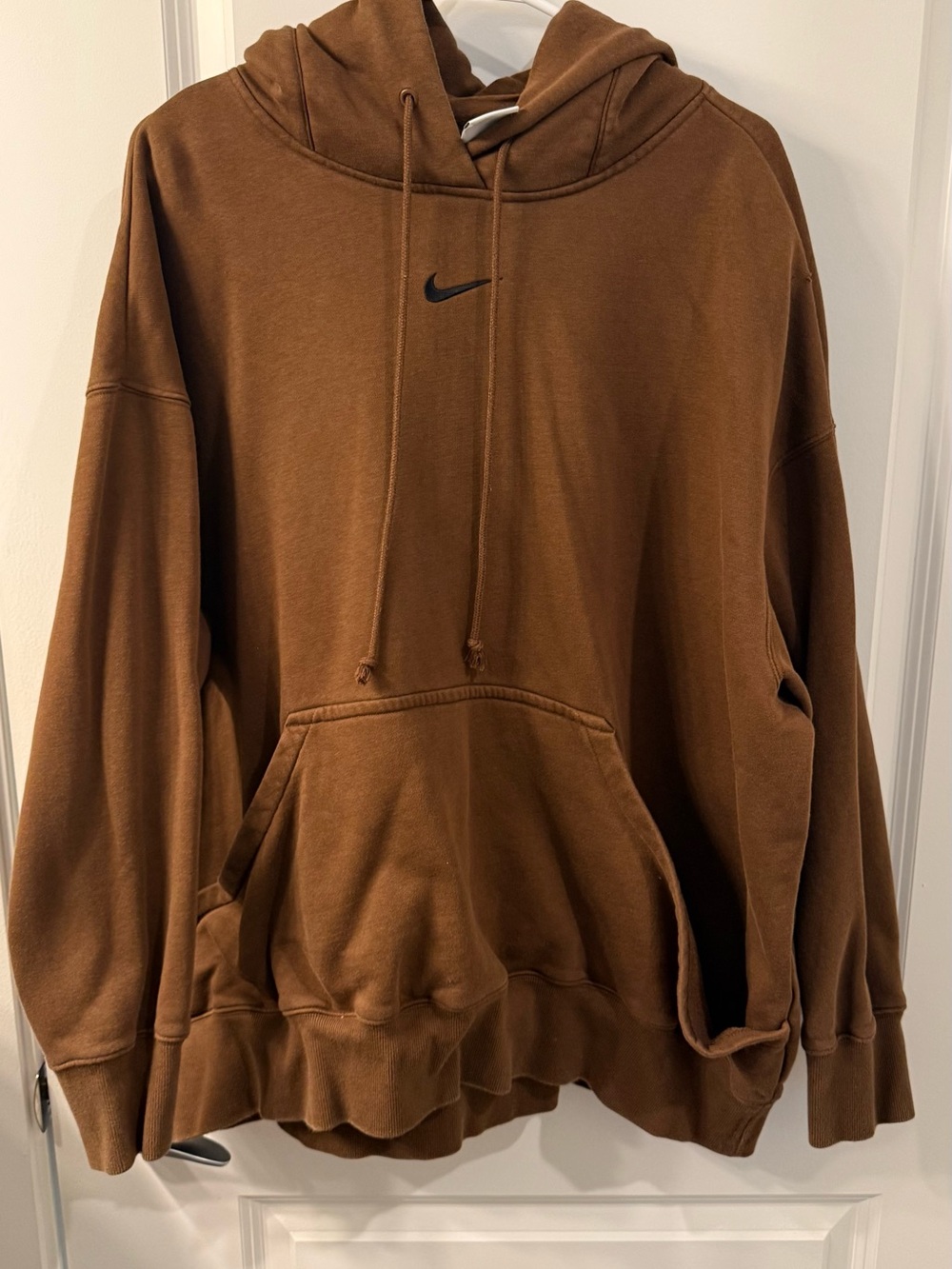 Nike Women’s Brown Hoodie Sweatshirt with Swoosh